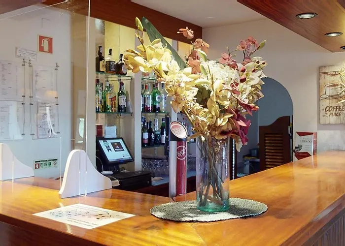 Praia Da Lota Resort - Beachfront Apartments