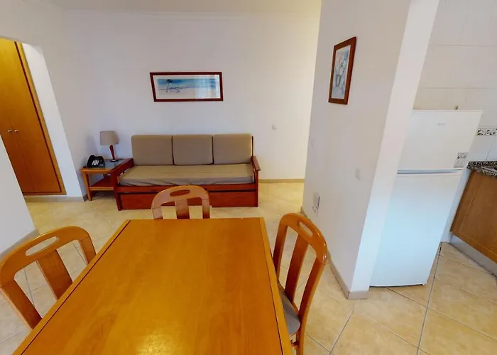 Praia Da Lota Resort - Beachfront Apartments